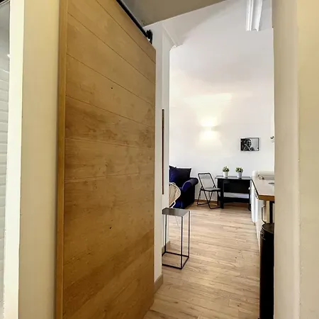 1 Bedroom Ideal Location Apartment